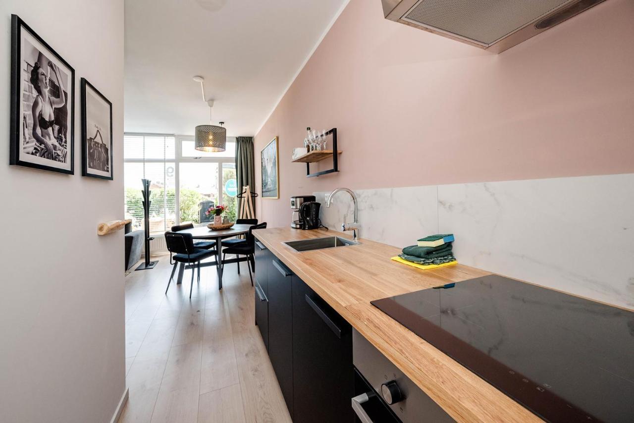 Amsterdam Beach Apartment 9, Private Garden Zandvoort Exterior photo